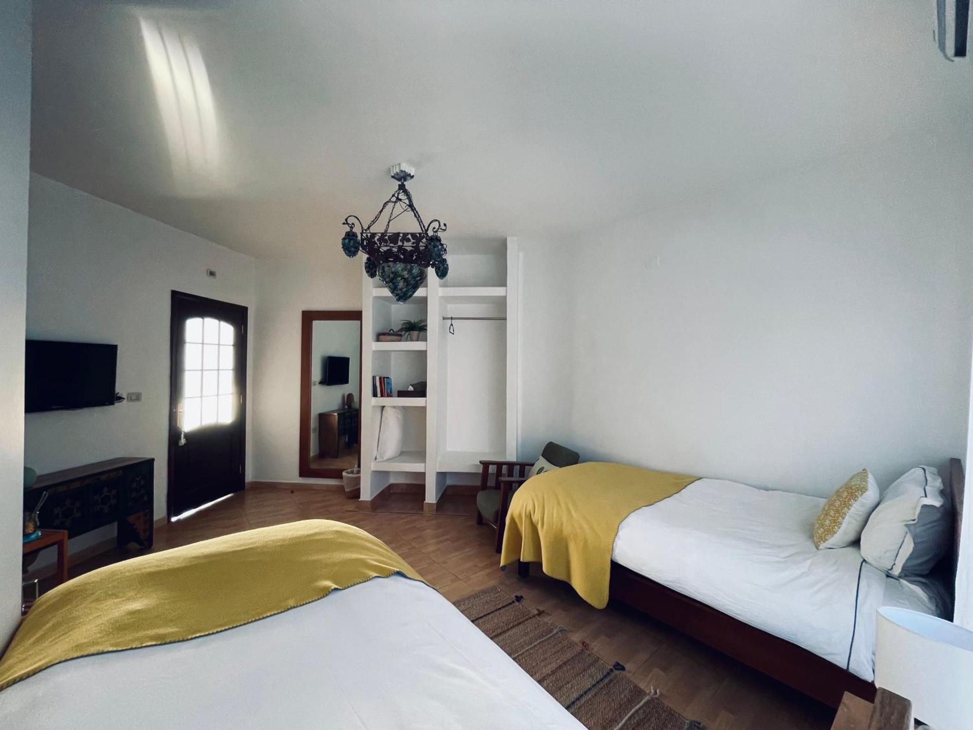The Precious Guesthouse Sweimeh Экстерьер фото