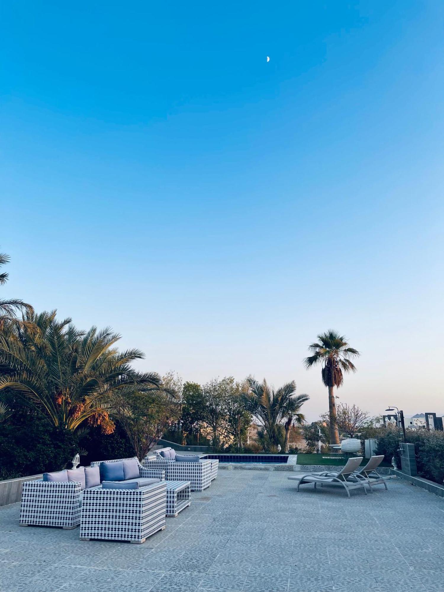 The Precious Guesthouse Sweimeh Экстерьер фото