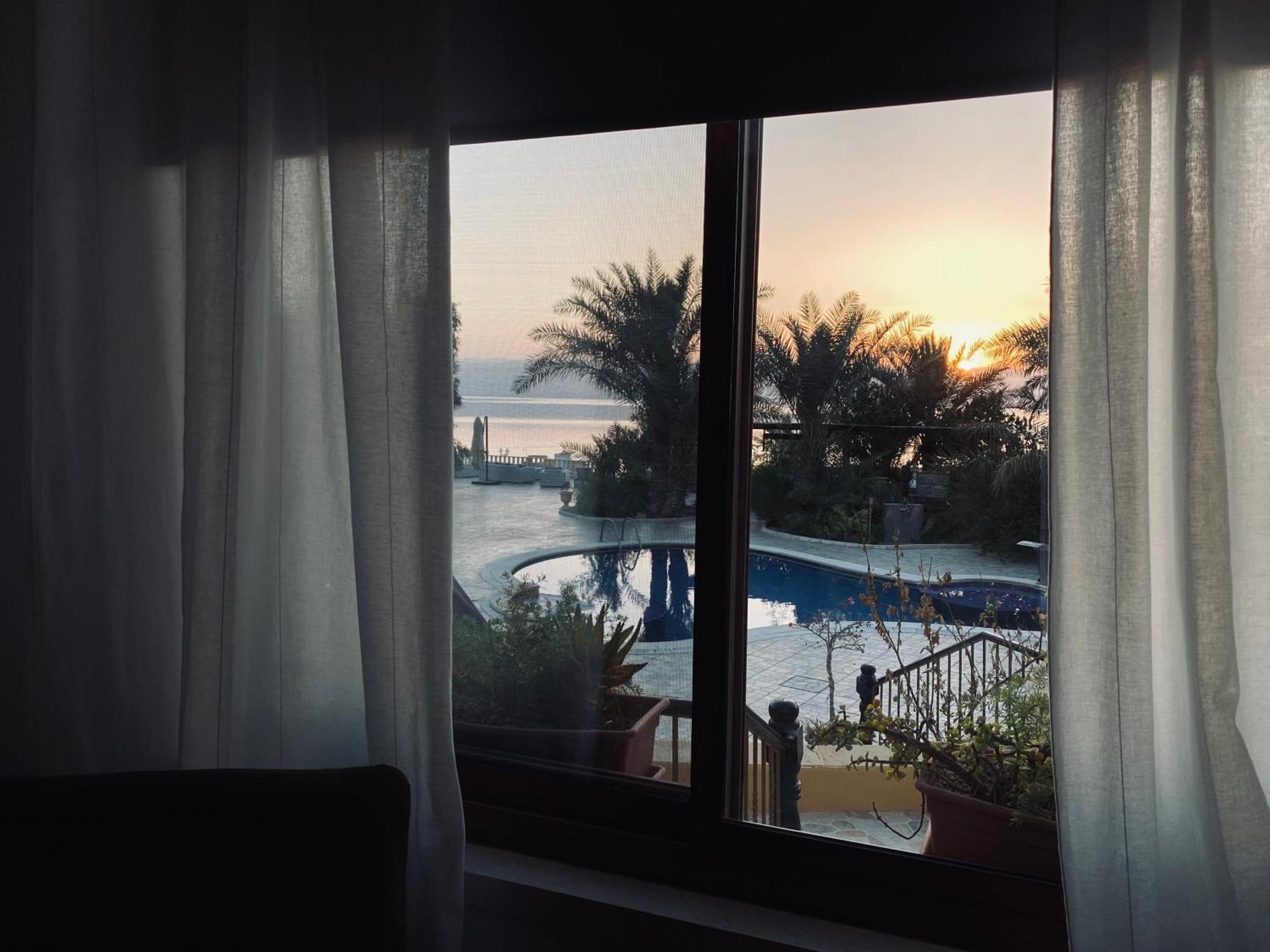 The Precious Guesthouse Sweimeh Экстерьер фото