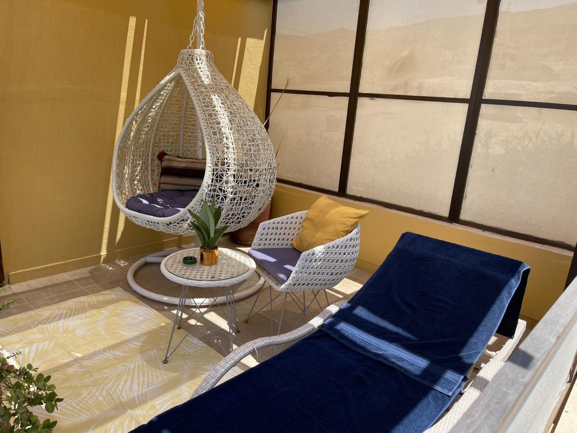 The Precious Guesthouse Sweimeh Экстерьер фото